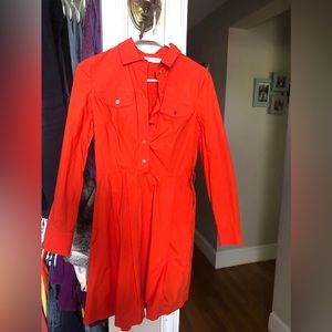 Tory Burch vintage orange dress. There is no belt.